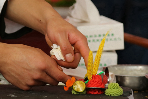 2019临夏国际美食民族用品博览会开幕（图）